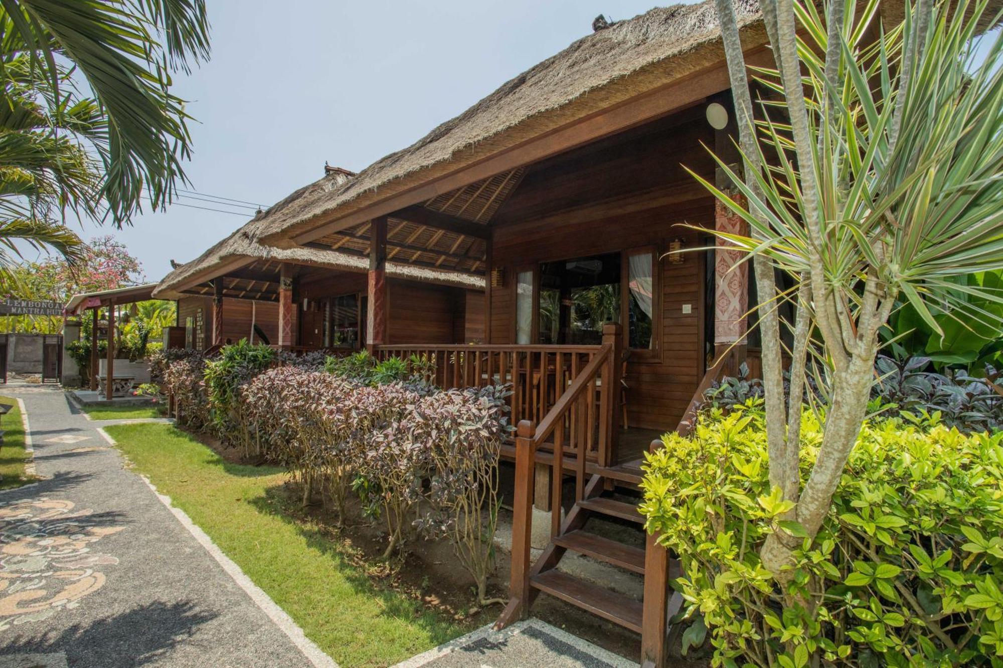 เลมโบงัน มันตรา ฮัท - ผ่านการรับรอง Chse Hotel นูซาเลมโบงัน ภายนอก รูปภาพ
